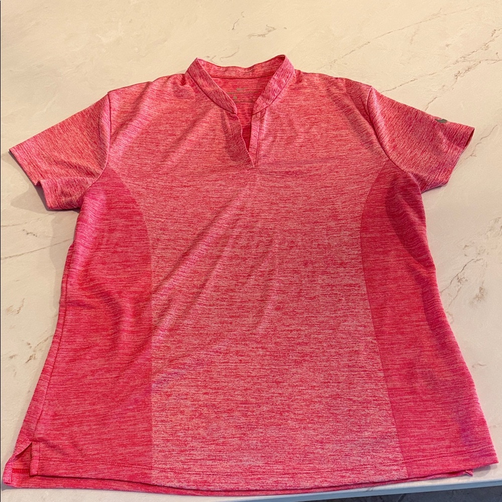 Nike Heather Pink Athletic Short Sleeve Zonal Cooling Golf/Athletic Shirt. Large